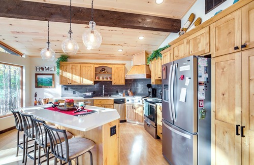 Manitowish Waters Cabin | Northwoods Cabin w/Lake Access & Boat Dock