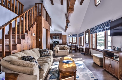 Three Lakes Cabin | Northwoods lakeside cabin just steps from Butternut Lake with dock and firepit!