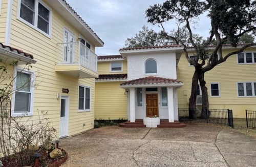 Mary Esther House | Now with lower fees! Bay Villa