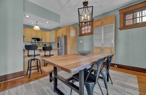 Oakley House | Oakley Square 3br Charmer - Total Walkability 3 Bedroom Home by RedAwning