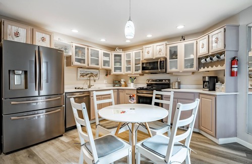 Birch Bay Condo | Ocean view, beautifully remodeled , Free Wi-Fi. Pet friendly. JL 415