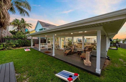 Cocoa Beach House | Oceanfront Cocoa Beach Home | Direct Beach Access | Tiki Bar & Fire Pit