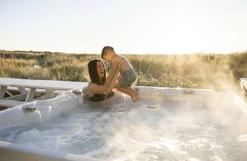 Westport Cabin | Oceanfront Luxe Hot Tub Sleeps 14
