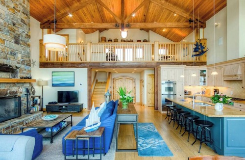 Manzanita House | Oceanfront Manzanita!