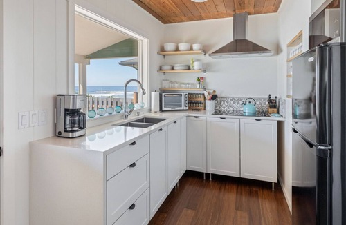 South Beach Cottage | Oceanfront- Sea Gem Cottage