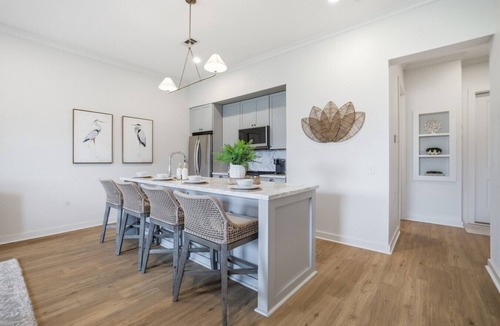 Pass Christian Villa | Oceanside Breeze | 1BD | Pool