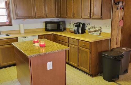 Briley House | Off the beaten path! 4 bedroom lakefront home
