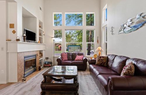 Southern Crossing House | Old Mill Proxi