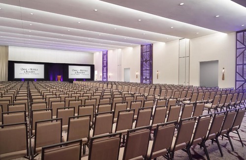 Eagan Hotel | Omni Viking Lakes