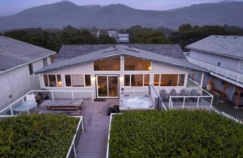 Rockaway Beach House | Once Upon a Tide
