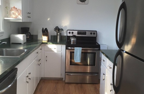 Montauk House | One of a Kind Oceanview Cottage