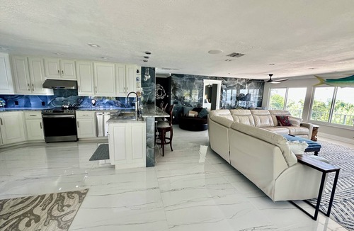 Big Pine Key House | Open 360 water view, boat dockage, 4 bedroom Home in Big Pine Key