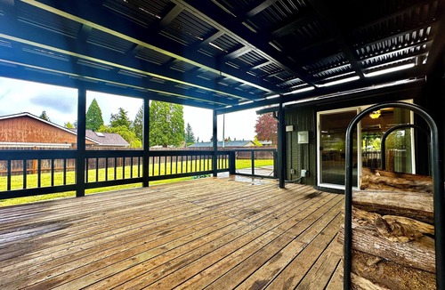 Marylhurst House | Oregon Ridge Retreat- Near Downtown Oregon City