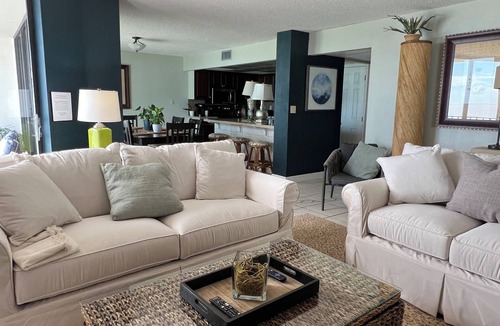 Panama City Beach Condo | 'Osprey's Nest' One Week Remaining for Summer! Lovely condo-close to everything