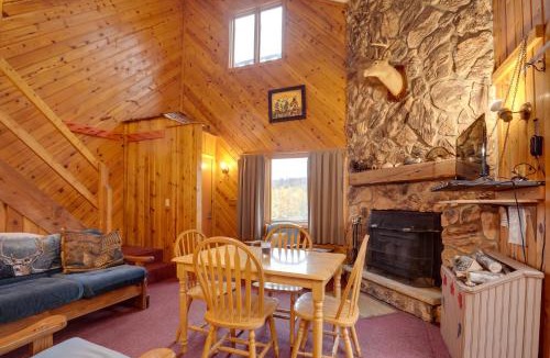 Stambaugh House | Outdoor Lover's Paradise: Slopeside Cabin!