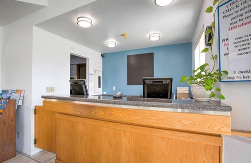 Woodland Hotel | OYO Woodland Hotel and Suites