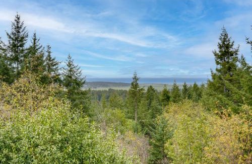 Langlois House | Pacific View Home: Hot Tub & Ocean/Valley Views!