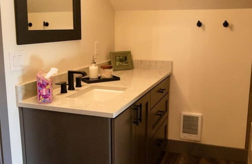 Packwood House | Packwood Cabin w/Hot Tub | Steps to Town & River