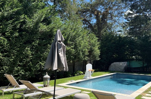 Bay Point House | Paddle board? Beach Sunsets? Fine dining? Vineyards? This is the ideal getaway.