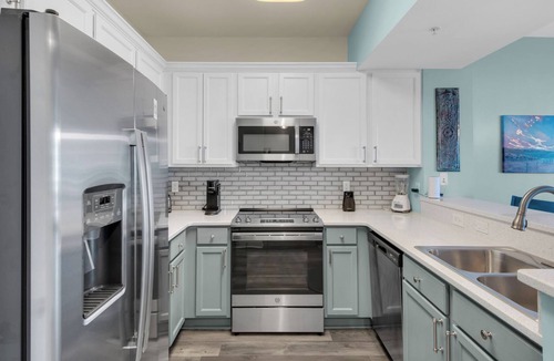 Fort Walton Beach - Destin Condo | Palms Resort 2813: 2br, Pools, Courts, Gulf Views & Minutes to Beach!