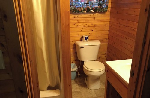 Drummond Cabin | Papins Resort Cabin #2