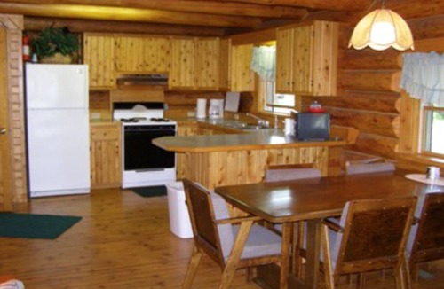 Drummond Cabin | Papins Resort Cabin #8