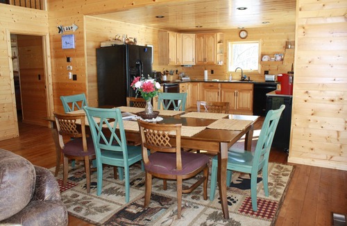 Cable House | Paradise Shores & Fish Galore ~your own private beach & dock!