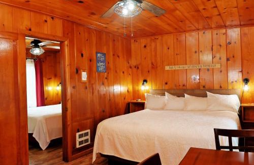 Florence Hotel | Park Motel and Cabins