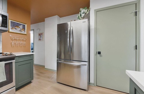 Fort Wayne House | Parkview Pearl | 5 BR Garage | W/D Extended Stays