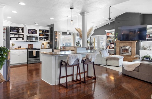Talent Cottage | Paschal Winery