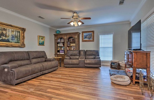Henderson Point House | Pass Christian Home: Easy Access to Beaches!