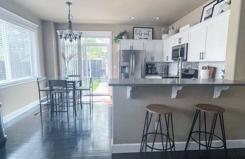 West Portland Park House | Patio w/fire pit home ✶ 10min to DT → Has it all!