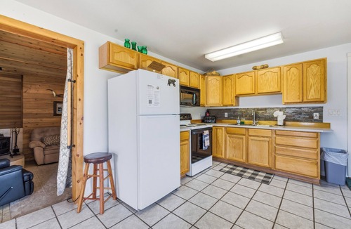 Pacific City House | PC Beach Cottage- affordable cabin quick to beach