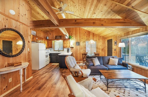 Long Lake Cottage | Peaceful 3-Bedroom Getaway on Loon Lake – Paddle, Hike, Unwind