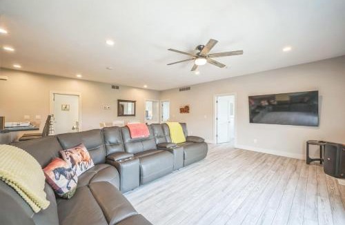 Grass Lake Apartment | Peaceful 4BR Barn Loft Escape