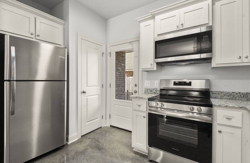 Walker Apartment | Peaceful & Convenient 2 Bed 2 Bath Apartment for you short/mid term cirucmstance