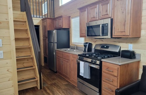 Valle Cabin | Peaceful Desert Escape in a Stylish New Tiny Home in Williams, Arizona
