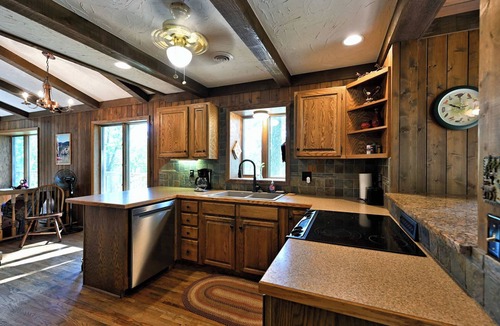 Markville Cabin | Peaceful Minerva Chain Cabin in Danbury, WI