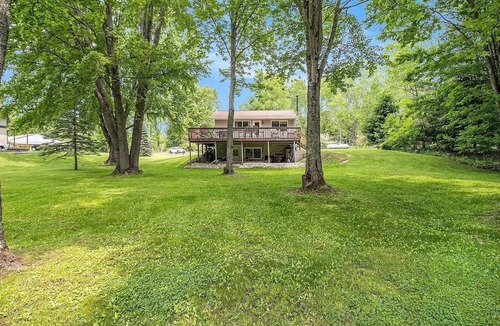 Branch House | Peaceful Pere Marquette River Retreat