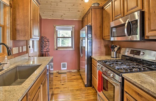 Webster Cabin | Peaceful Pike Lake Retreat w/ Dock and Kayaks!