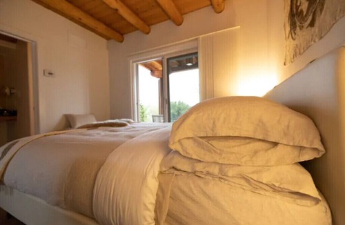 Ojo Caliente Apartment | Peaceful Suite in Desert Inn- San Juan Queen Room
