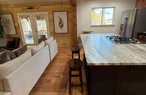 Conroe House | Pendleton Lodge | Bring Your Boat | Near Lake Conroe