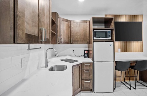 Safford Apartment | Peppertree Studios D6