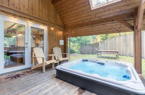 Paradise Estates House | Perch - Juniper Cabin