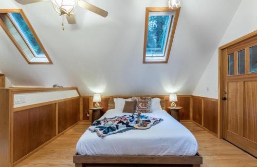 Paradise Estates House | Perch - Juniper Cabin