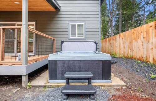 Paradise Estates House | Perch - Mowich Cozy