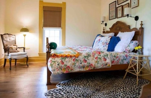 Dowagiac House | Perfect Countryside English Farmhouse on 3 acres with hot tub.