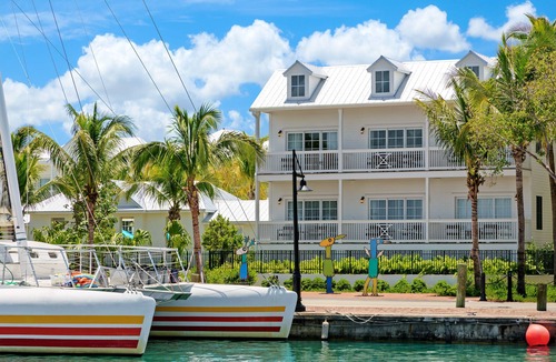 Historic Seaport Hotel | Perfect Key West Hideaway with 3 Pools, Poolside Dining, and a Peaceful Setting