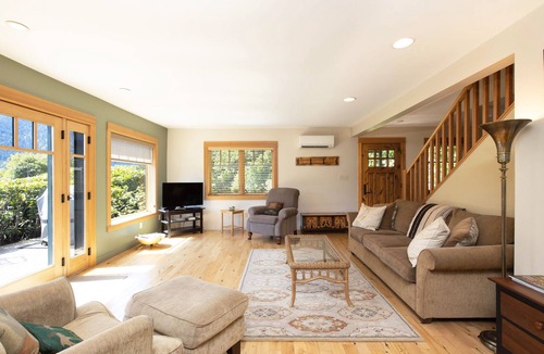 Cook House | Perfect River Location and Views! Amazing Remodel!