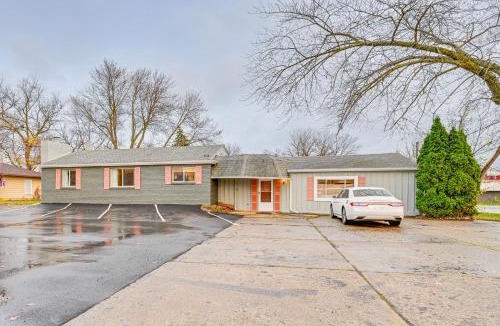 Mount Morris Township House | Pet Friendly: 2 Mi to Downtown Flushing